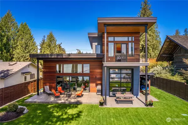 6360 S Island DR E, Bonney Lake, WA 98391