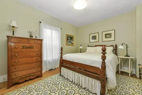 52 Hanson Street #1, Somerville, MA 02143