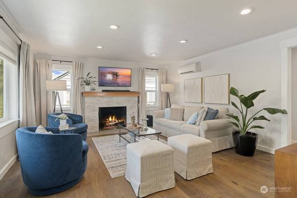 10236 62nd AVE S, Seattle, WA 98178