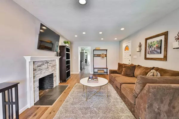 13008 Mapleview St, Lakeside, CA 92040