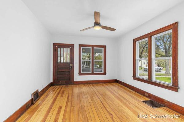 214 N Main Street, Allegan, MI 49010