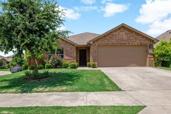 2101 Danibelle Drive, Heartland, TX 75126