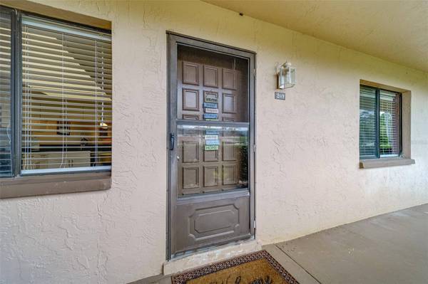 209 MARY DR #7, Oldsmar, FL 34677