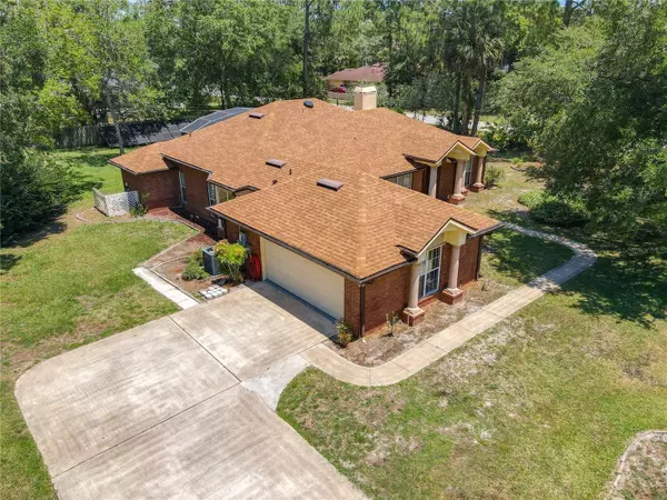 390 RUTH JENNINGS DR, Debary, FL 32713