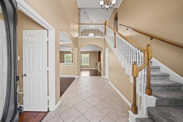 4704 Lakefront Terrace CT, Pearland, TX 77584