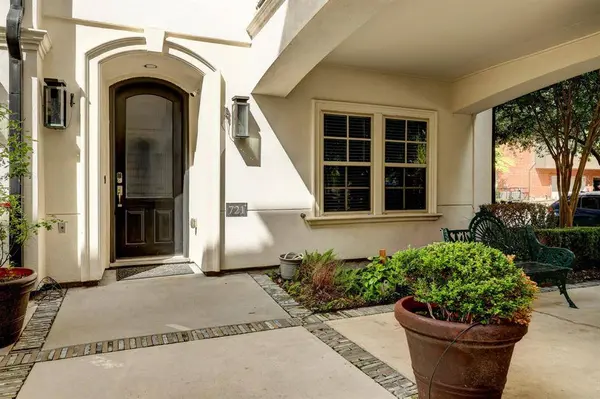 721 Live Oak ST, Houston, TX 77003