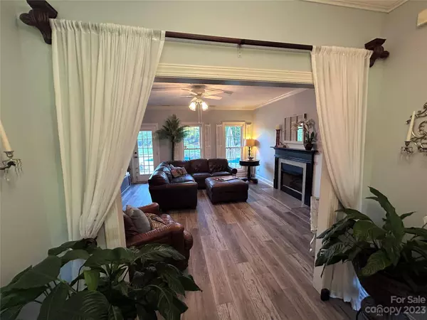 2641 Willis DR, Harrisburg, NC 28075