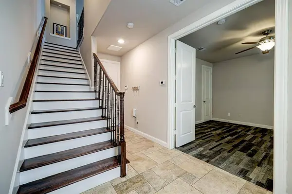 721 Live Oak ST, Houston, TX 77003