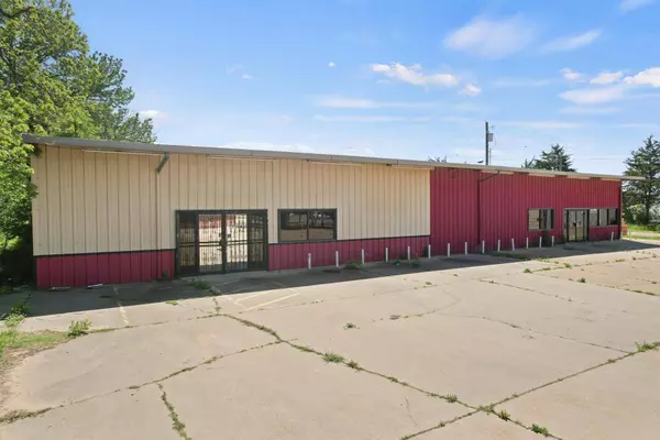 101 E 5th Street, Winfield, TX 75493