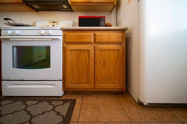 1452 Serna Avenue, Orange Cove, CA 93646