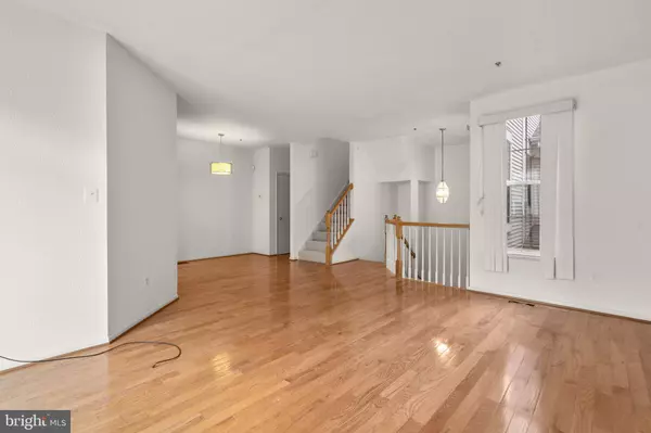 10319 ROYAL WOODS CT, Montgomery Village, MD 20886