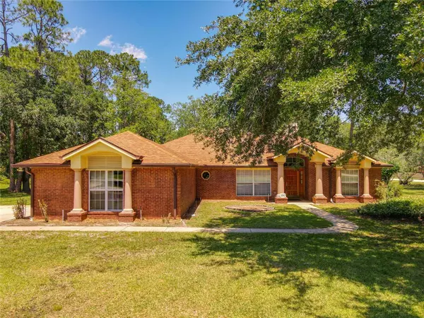 390 RUTH JENNINGS DR, Debary, FL 32713