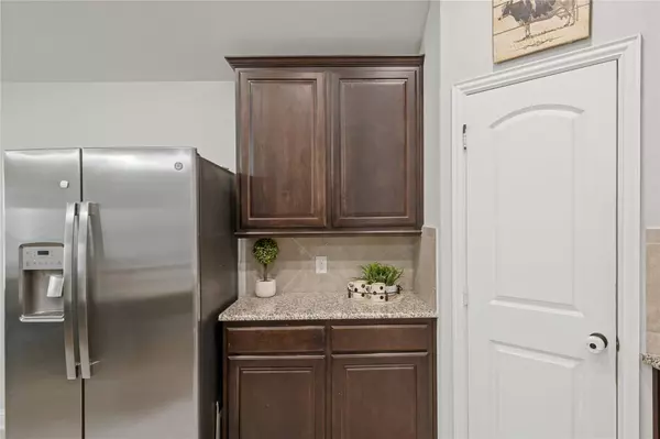 2101 Danibelle Drive, Heartland, TX 75126