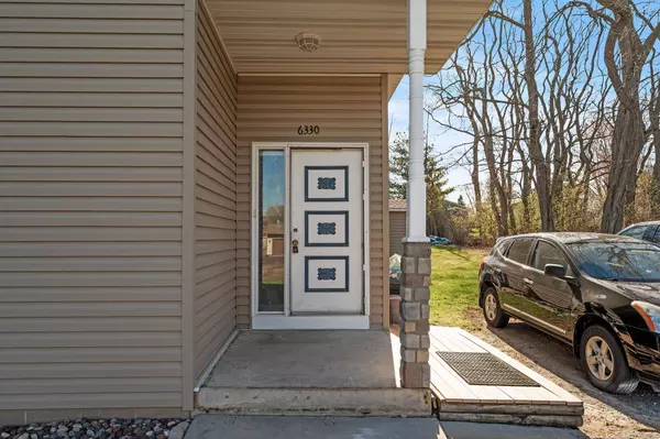 6330 Dawn WAY, Inver Grove Heights, MN 55076