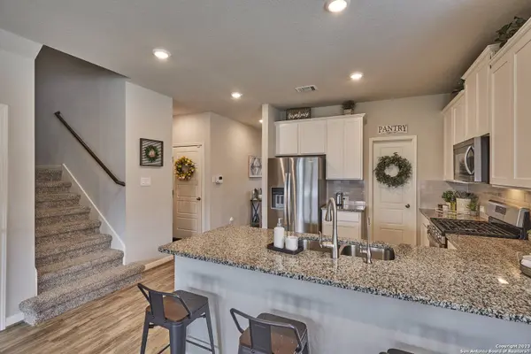 11612 BAKERSFIELD PASS, San Antonio, TX 78245-3917