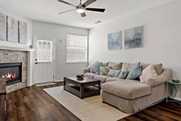 10714 Lansdowne Lane, Rowlett, TX 75089