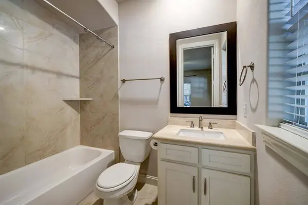 721 Live Oak ST, Houston, TX 77003