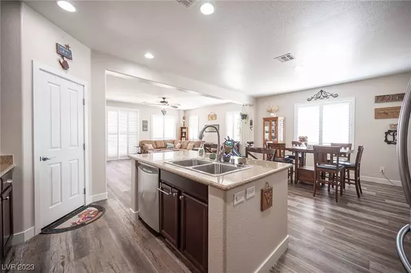 7910 Torreys Peak Street, Las Vegas, NV 89166