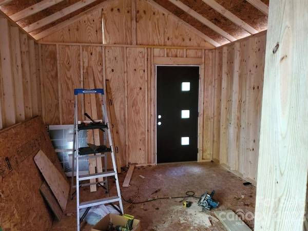 4302 Pigeon Roost RD, Green Mountain, NC 28740