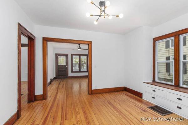 214 N Main Street, Allegan, MI 49010