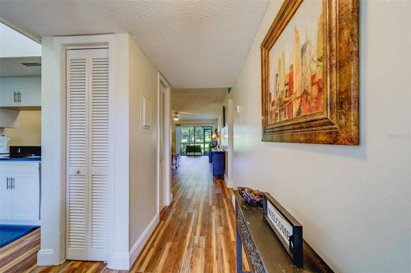 209 MARY DR #7, Oldsmar, FL 34677