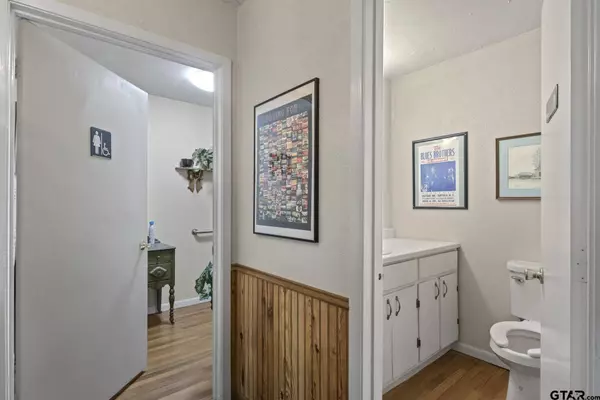 105 N Greer, Pittsburg, TX 75686