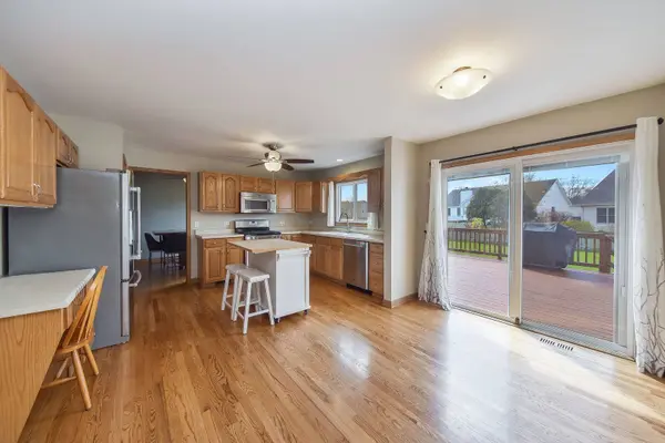 455 Conley Drive, Elburn, IL 60119