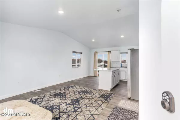 1797 S Spruce CT, Big Lake, AK 99652