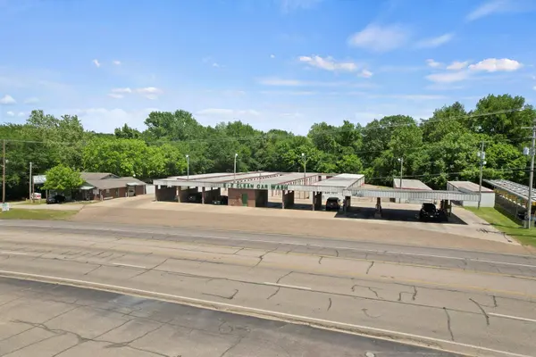 105 N Greer, Pittsburg, TX 75686