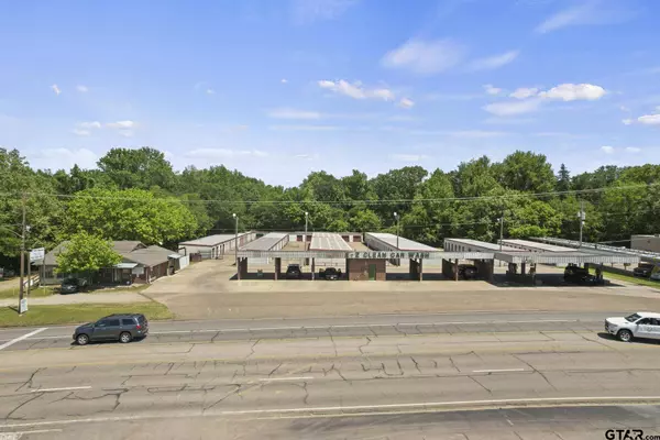 105 N Greer, Pittsburg, TX 75686