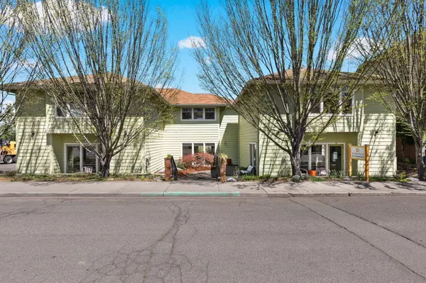 621 A St, Ashland, OR 97520