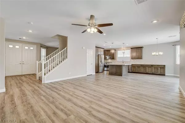 5911 Delonee Skies Avenue, Las Vegas, NV 89131