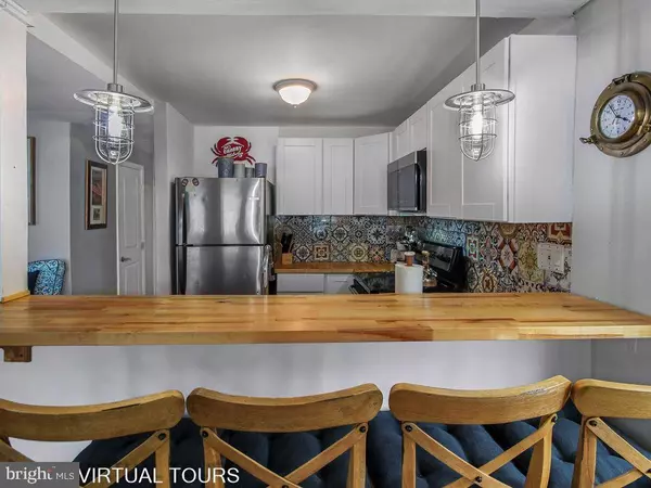 422 W GLENWOOD AVE, Wildwood, NJ 08260