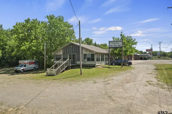 105 N Greer, Pittsburg, TX 75686