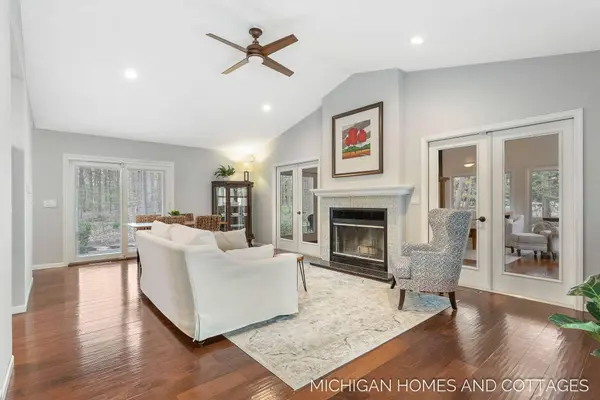 1227 Beech Drive, South Haven, MI 49090