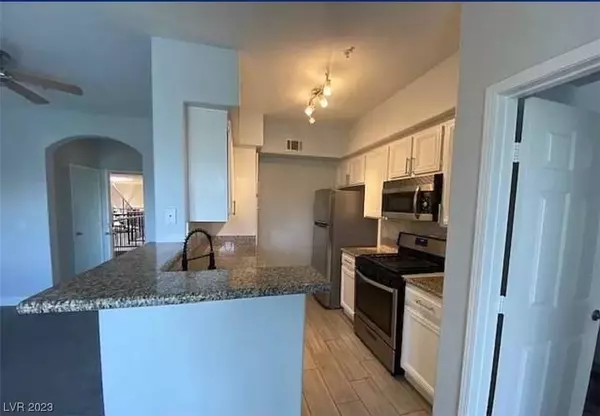 7189 S Durango Drive #206, Las Vegas, NV 89113