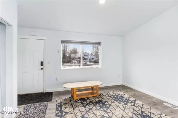 1797 S Spruce CT, Big Lake, AK 99652