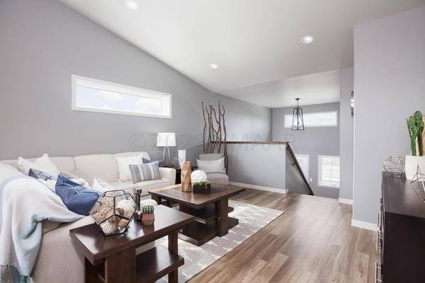 1186 MARLYS Drive W, West Fargo, ND 58078