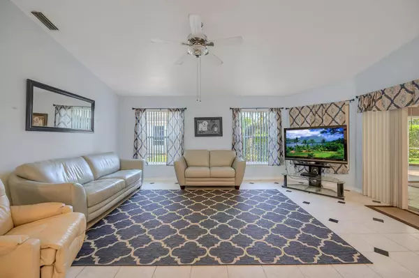 4691 SW Nackman TER, Port Saint Lucie, FL 34953