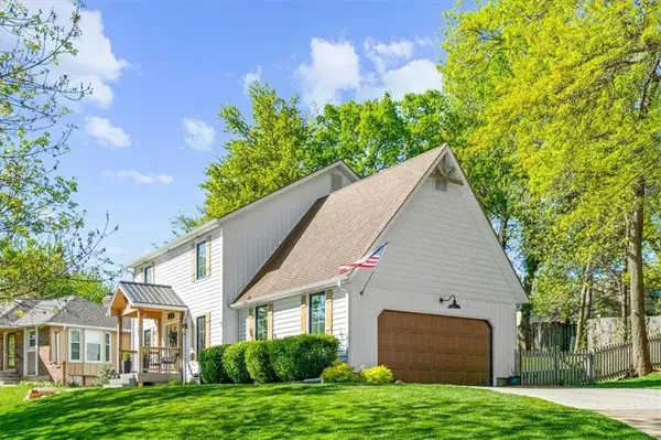 11200 Lowell AVE, Overland Park, KS 66210