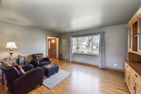 455 Conley Drive, Elburn, IL 60119