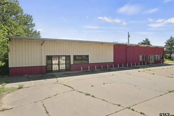 101 E 5th, Winfield, TX 75493