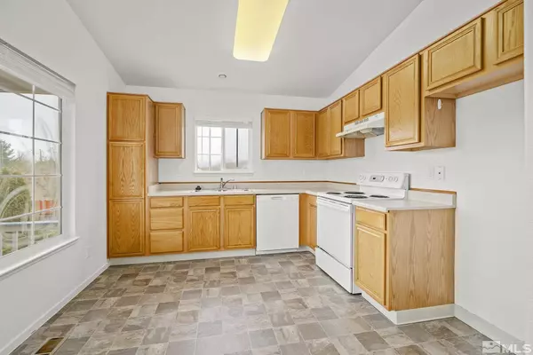 17535 Bear Lake Dr, Reno, NV 89508-5022