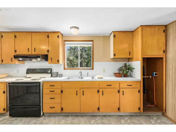 10000 SW 25TH AVE, Portland, OR 97219