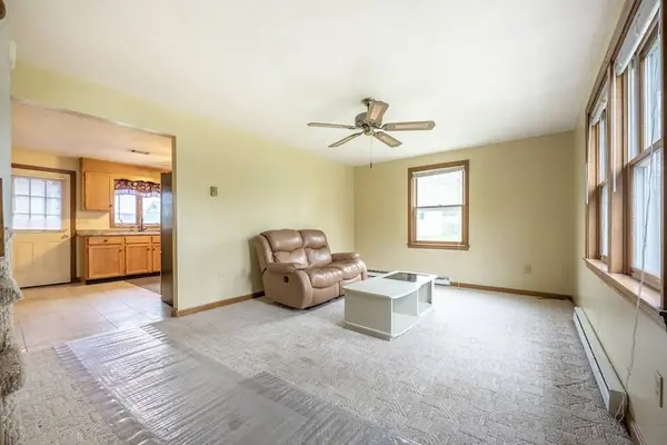 13 Bentley Cir #13, Methuen, MA 01844