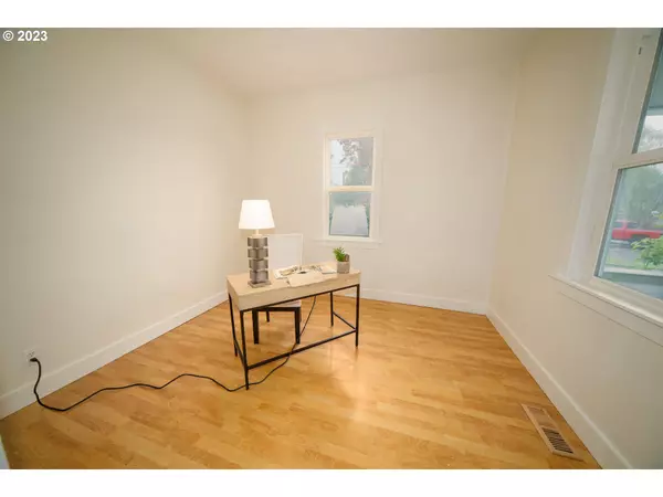 15850 SW WILLAMETTE ST, Sherwood, OR 97140