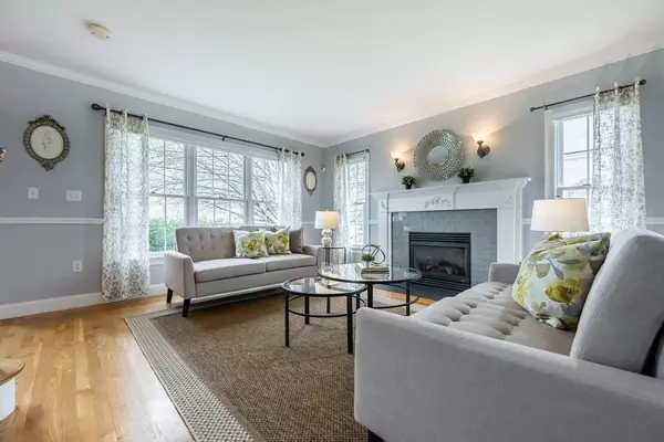 2 Hay Bale Rd, Andover, MA 01810