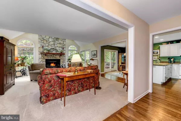 5021-A CHURCH RD, Mount Laurel, NJ 08054