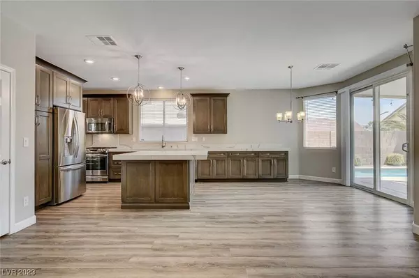 5911 Delonee Skies Avenue, Las Vegas, NV 89131