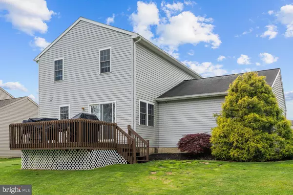 17 LAMBS LN, Jonestown, PA 17038